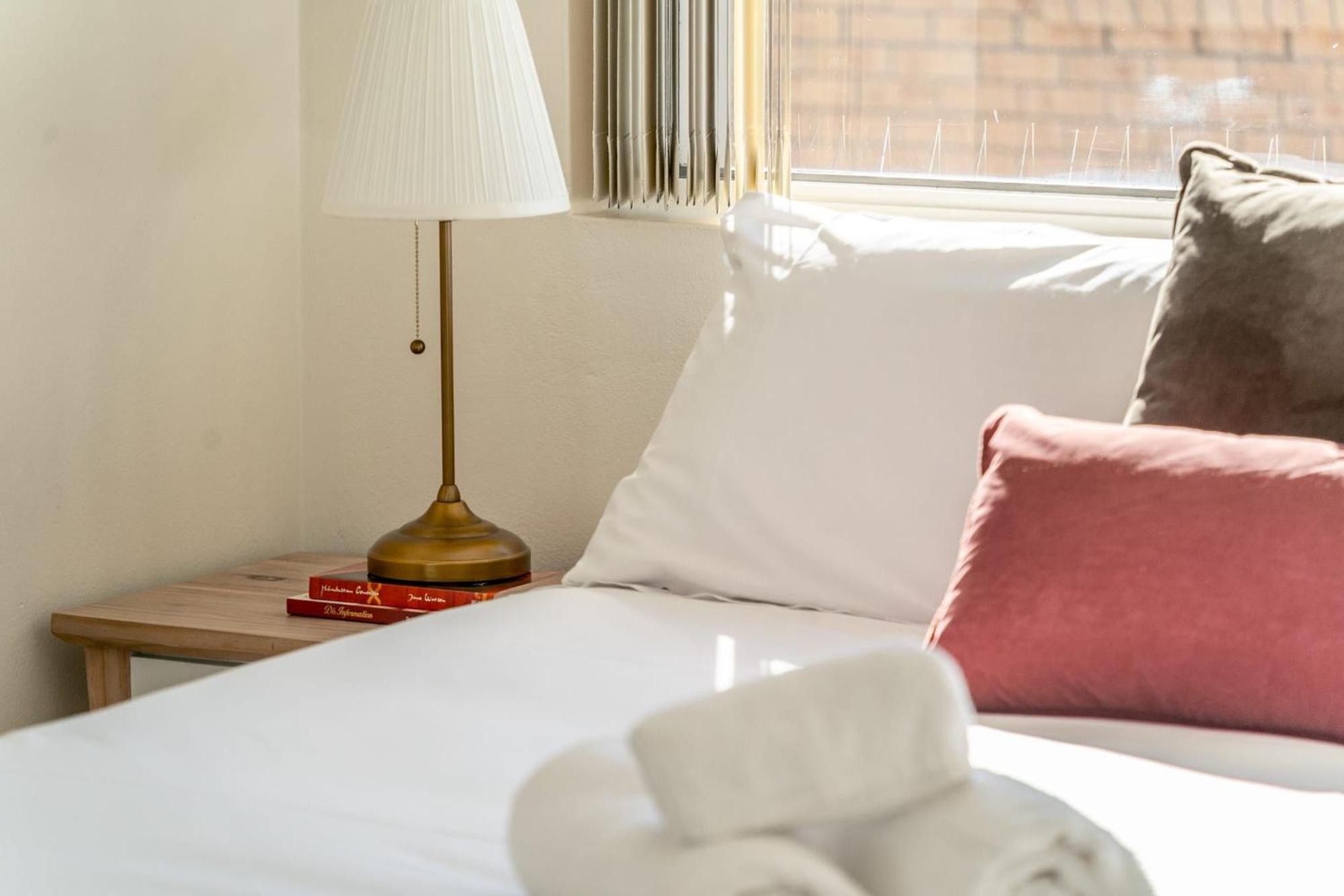Rosehill Retreat Near Parramatta With Parking Apartment Sydney