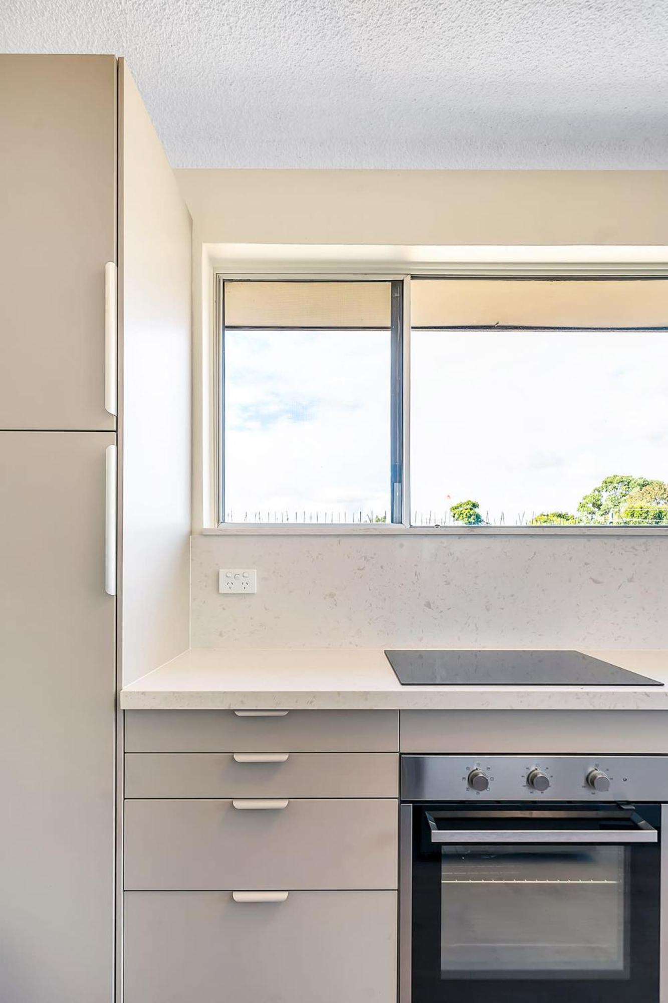 Rosehill Retreat Near Parramatta With Parking Sydney